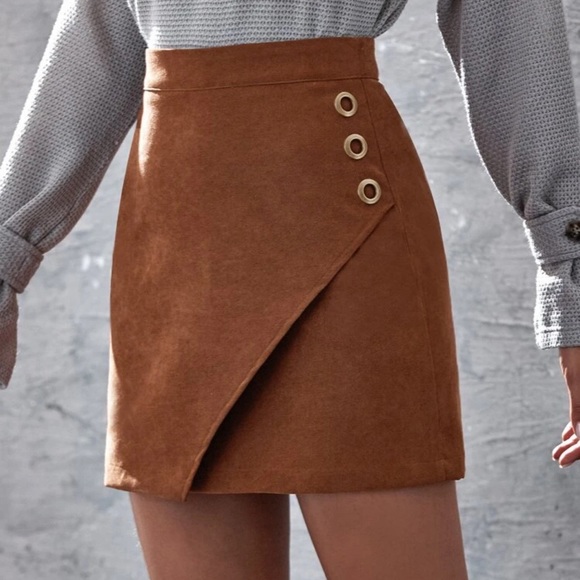 Vegan suede faux wrap mini skirt grommet camel - Picture 4 of 4